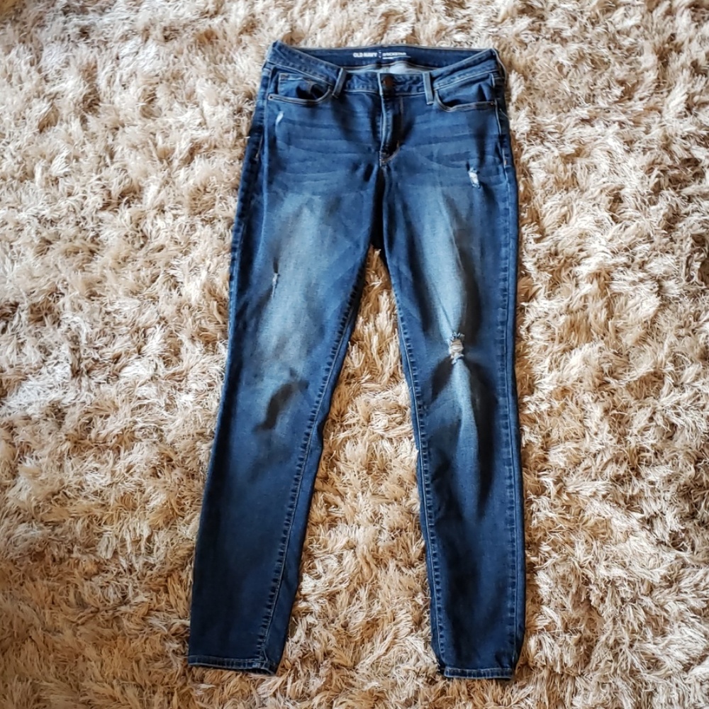 OLD NAVY 8 Rockstar, long, mid rise distress denim